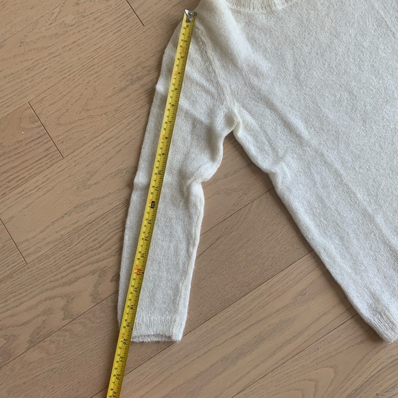 Fine knit wool Italian made crewneck sweater - Picture 5 of 7